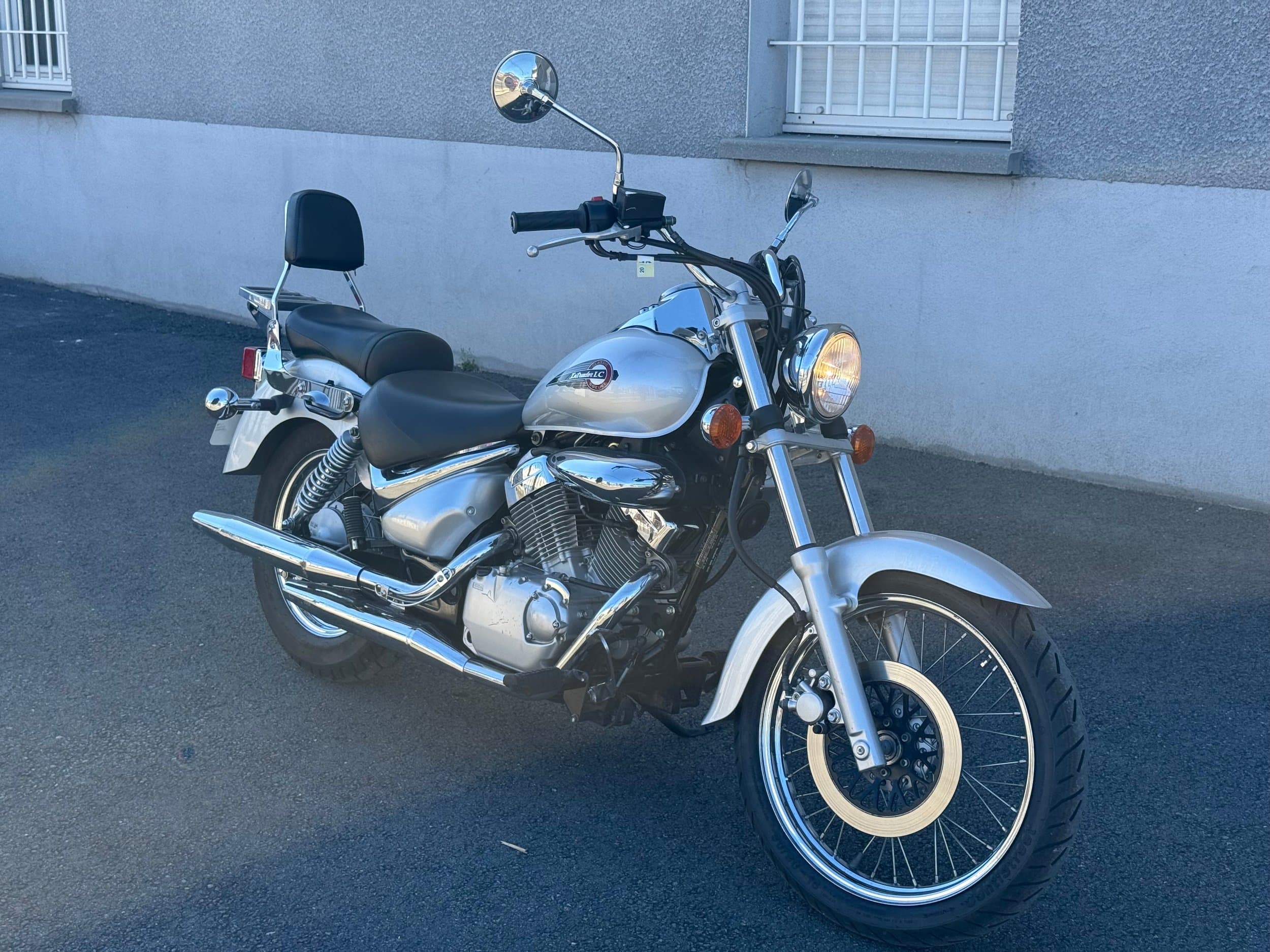 Suzuki Intruder 125 2004 d'occasion — L'Atelier des Motards, Villefranche